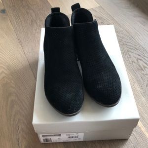 BP “Faren” Suede Ankle Boots